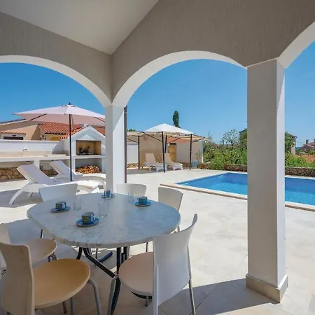 Σπίτι διακοπών Beautiful In Vabriga *