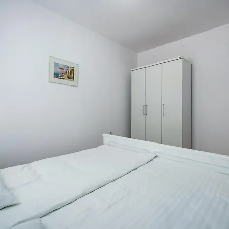 Holiday home In Vabriga With Outdoor Swimming Pool *