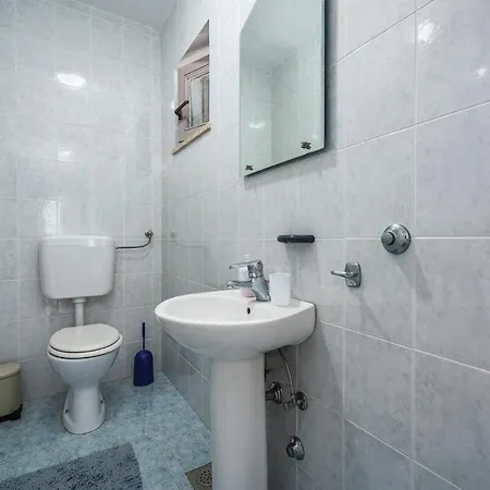 In Vabriga With Outdoor Swimming Pool * Tar-Vabriga